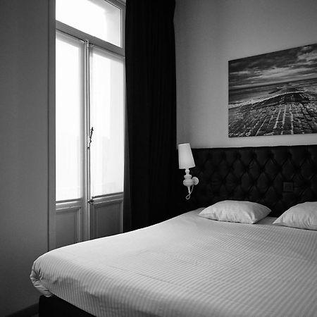 Hotel Le Parisien Oostende Bagian luar foto
