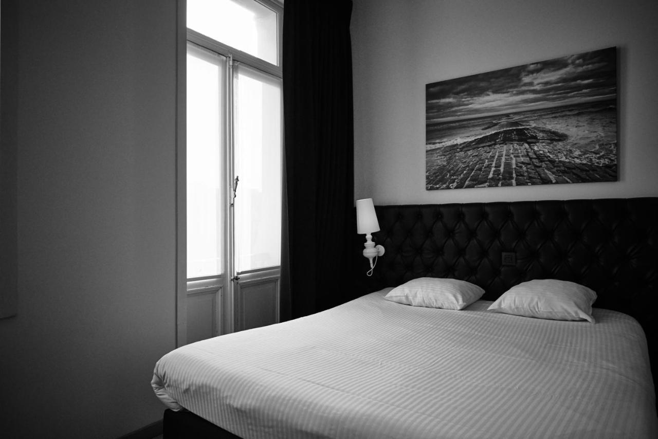 Hotel Le Parisien Oostende Bagian luar foto